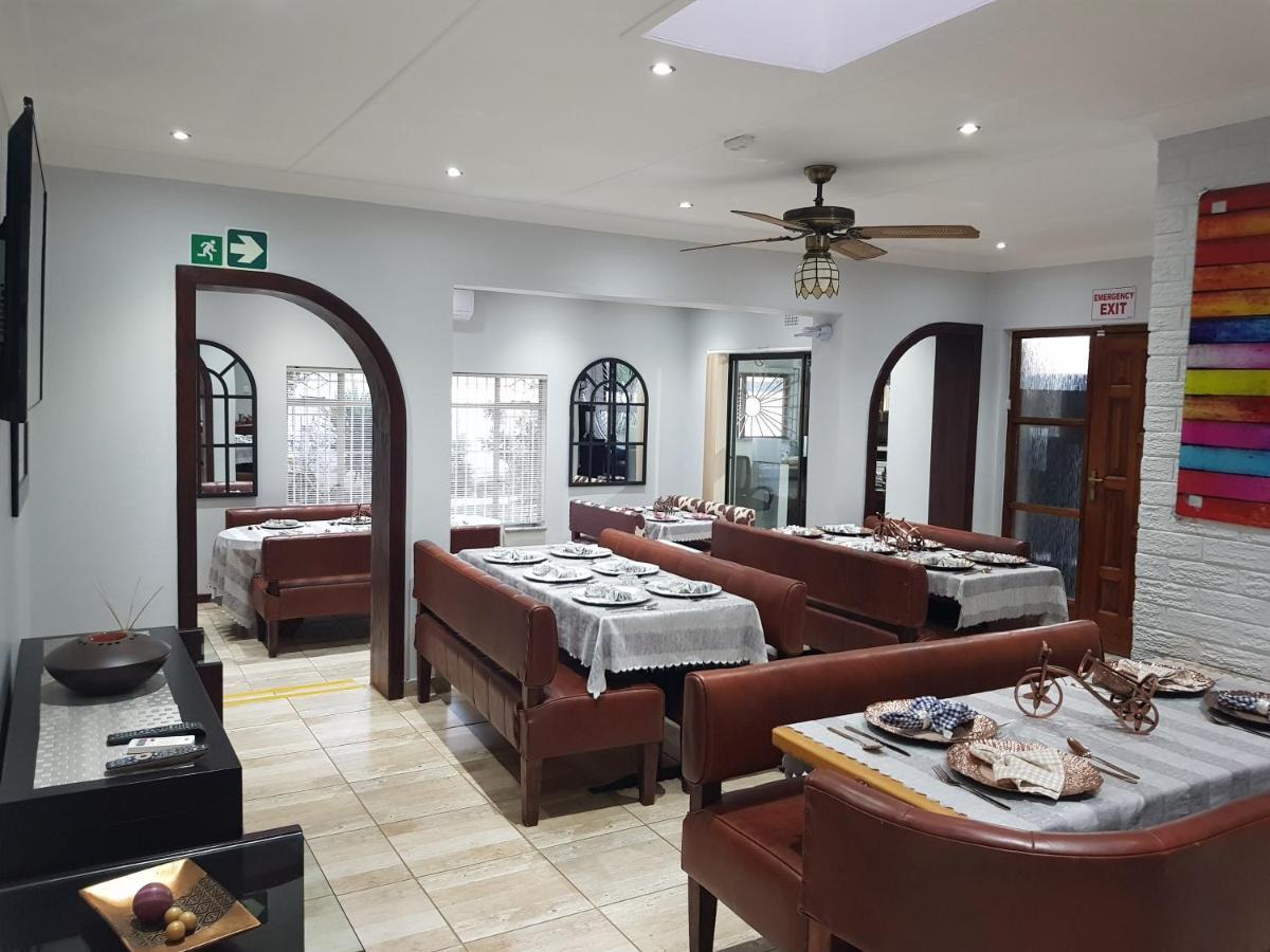 Good 2 Go Guest House Benoni Esterno foto