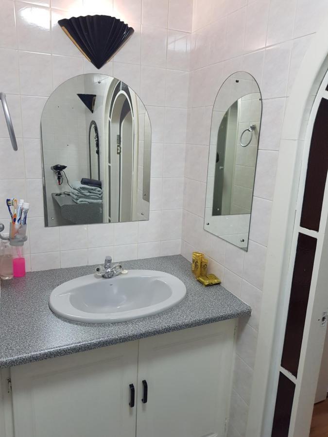 Good 2 Go Guest House Benoni Esterno foto